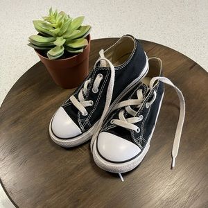 Unisex chucks for kids. Great condition